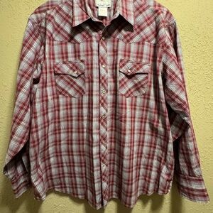 Wrangler Red Plaid Casual Button Down Shirt
